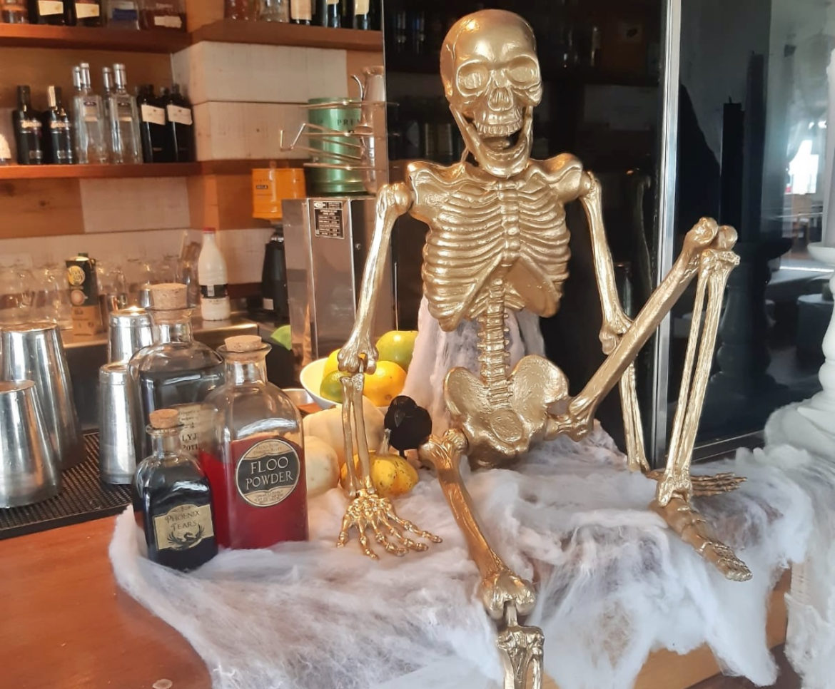 organizar una fiesta temática